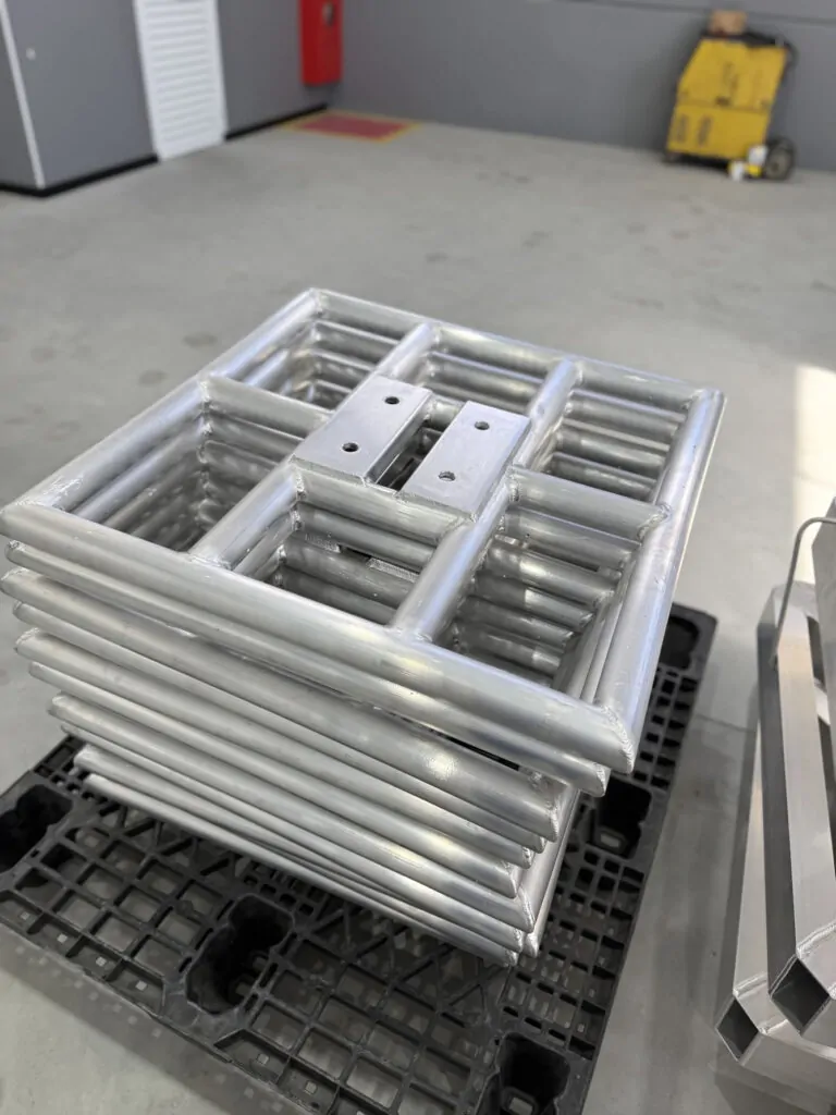 Bases e sapatas fabricada pela NewForm